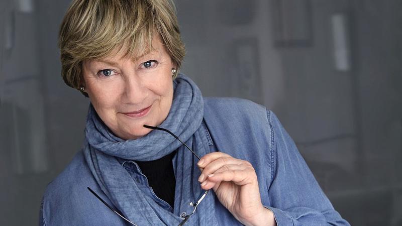 Kontekst społeczny w poezji Ewy Lipskiej