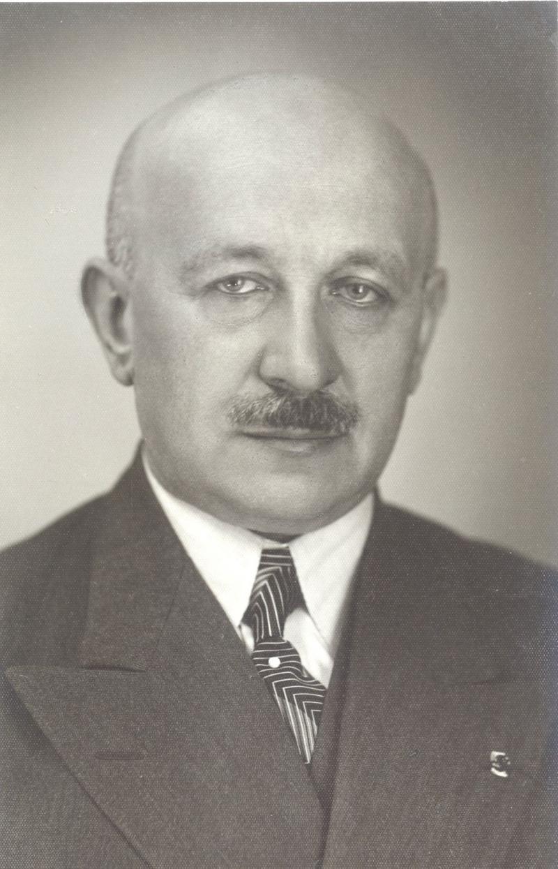 Pchła szachrajka analiza wiersza