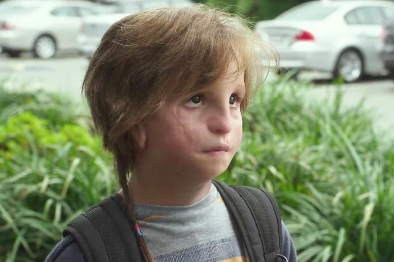 Odkryj magię miłości w "Cudownym chłopaku" – książka autorstwa...