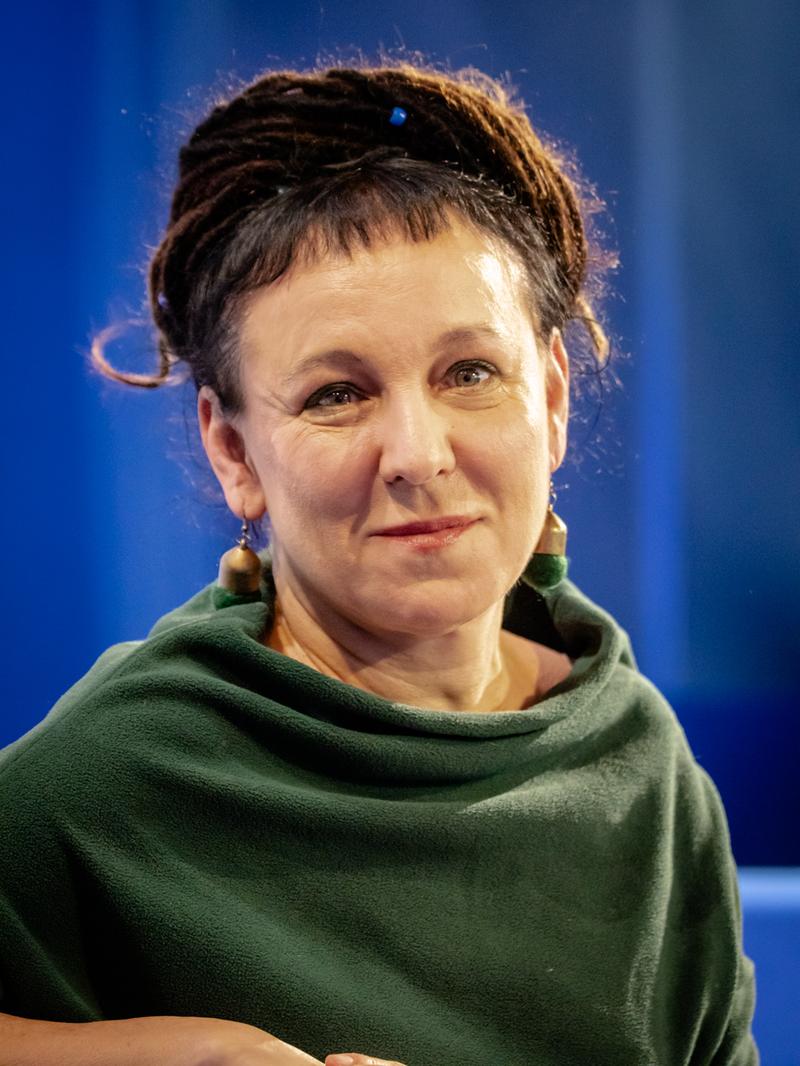 Olga Tokarczuk analiza emocjonalna