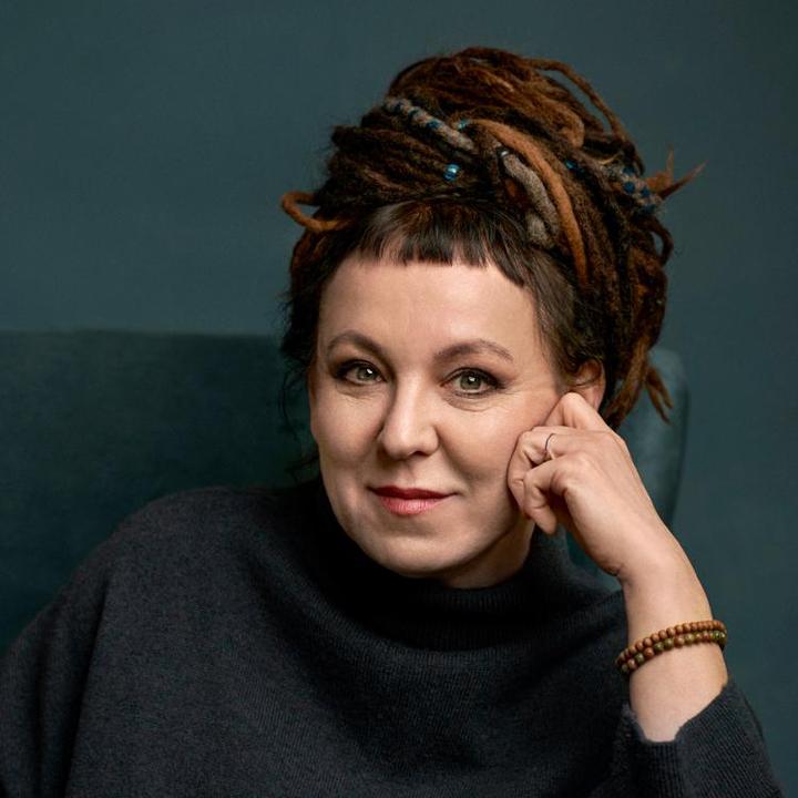 Odkryj, jaka książka Olgi Tokarczuk porusza najgłębsze emocje czytelników