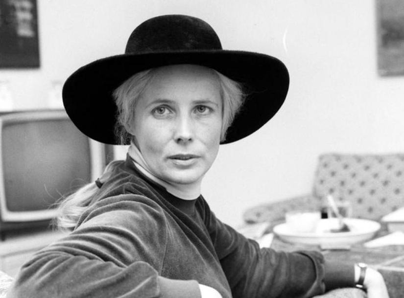 Książki o Agnieszce Osieckiej, które musisz przeczytać w swoim życiu